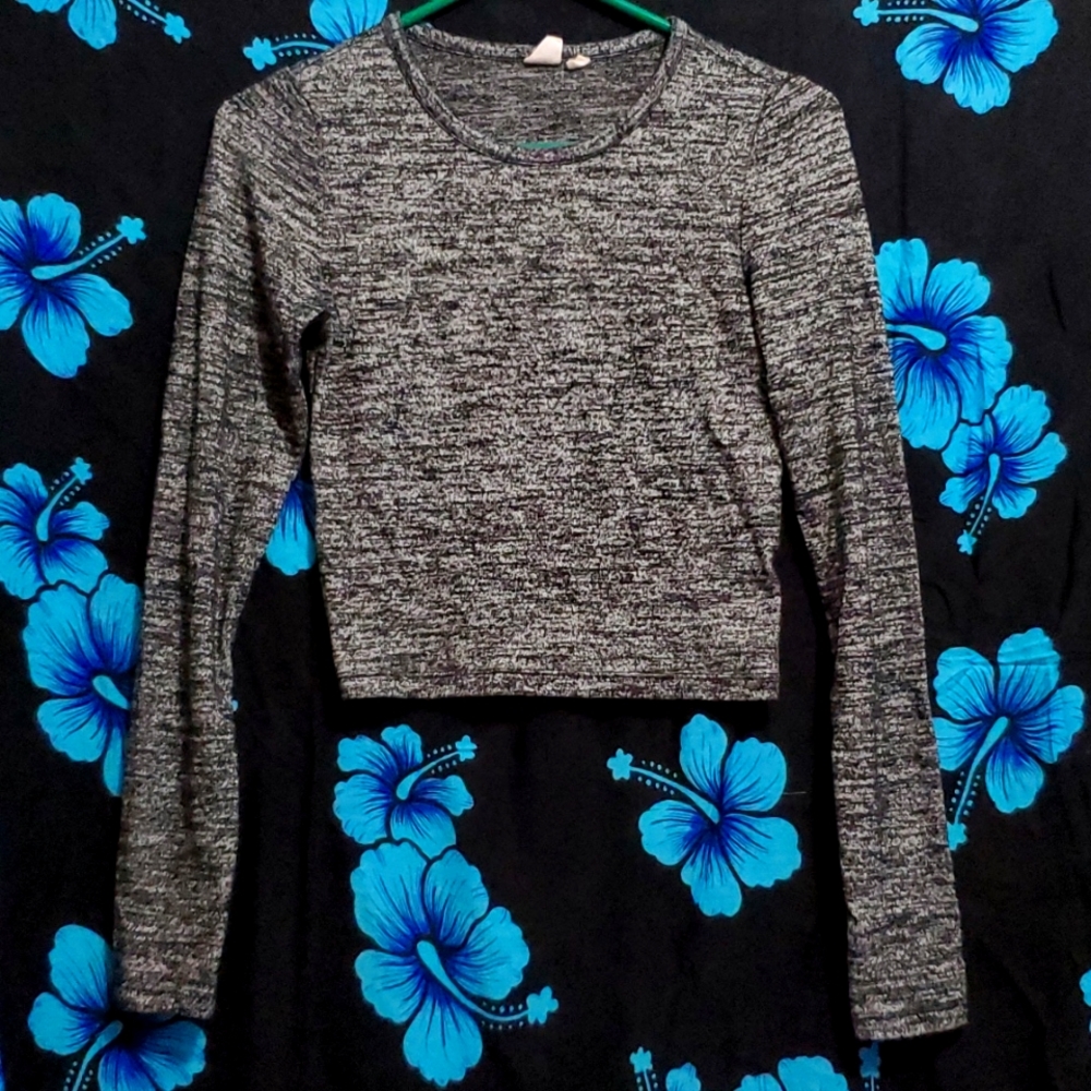 Gap black long sleeve